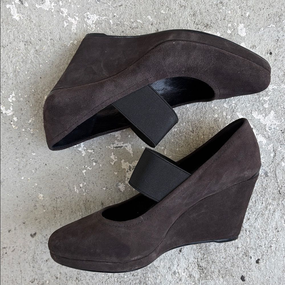 Prada sport 1990s suede wedge Mary Jane’s - Picture 3 of 9